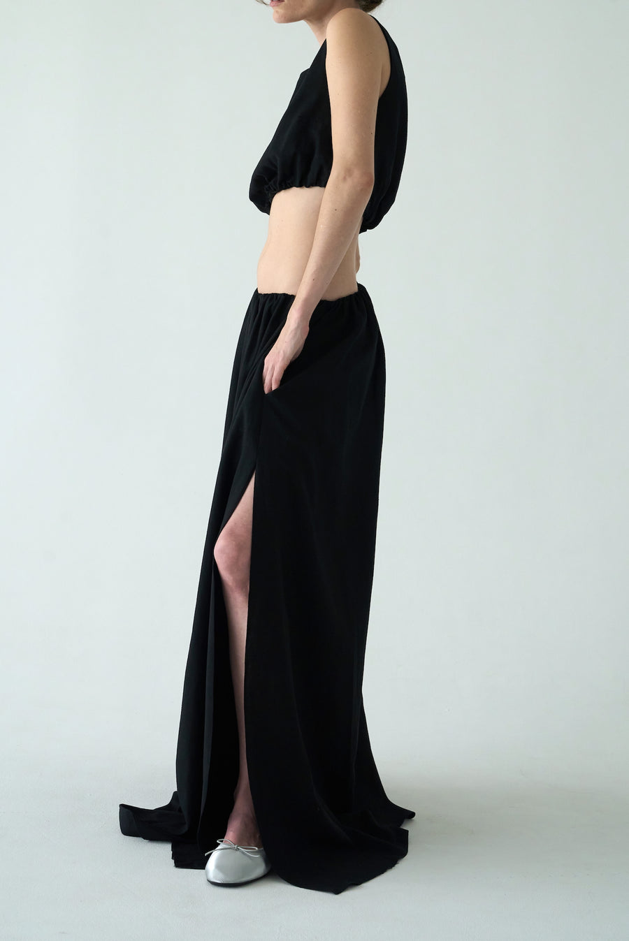 Gathered Hem Crop Top - Black