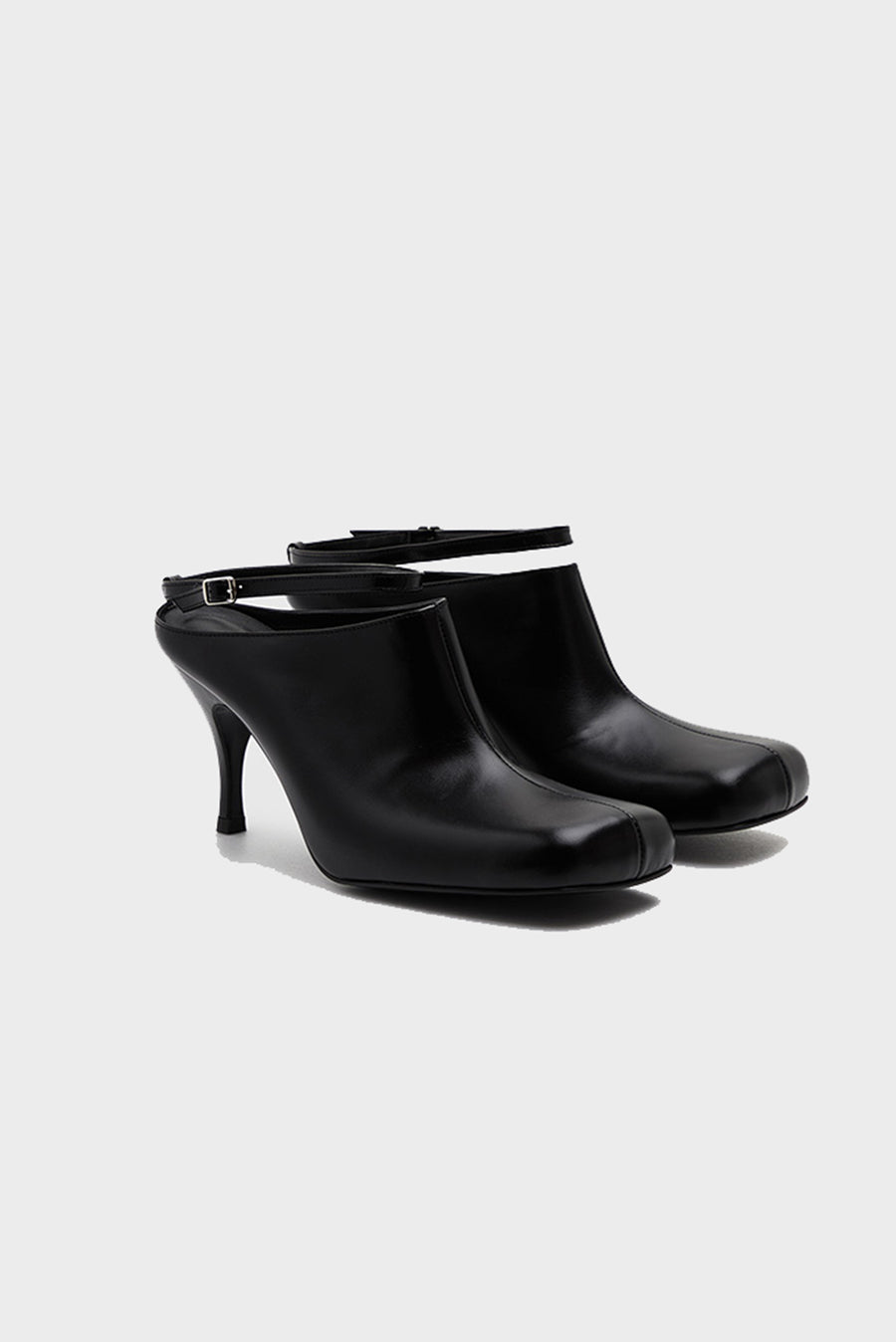 Pieton - Hoppen Strap Mule - Black