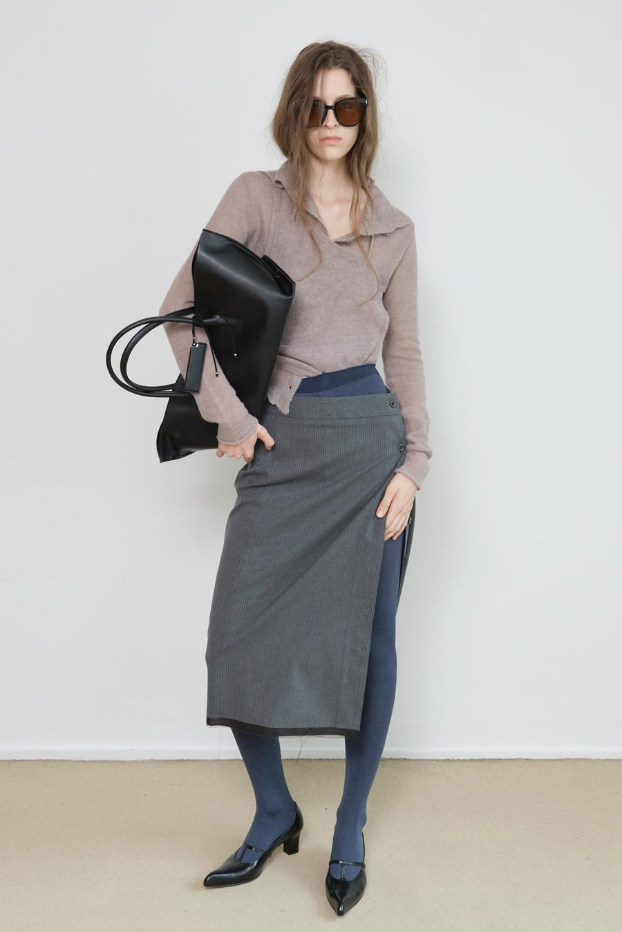 Minimalist Carryall Tote Bag - Black