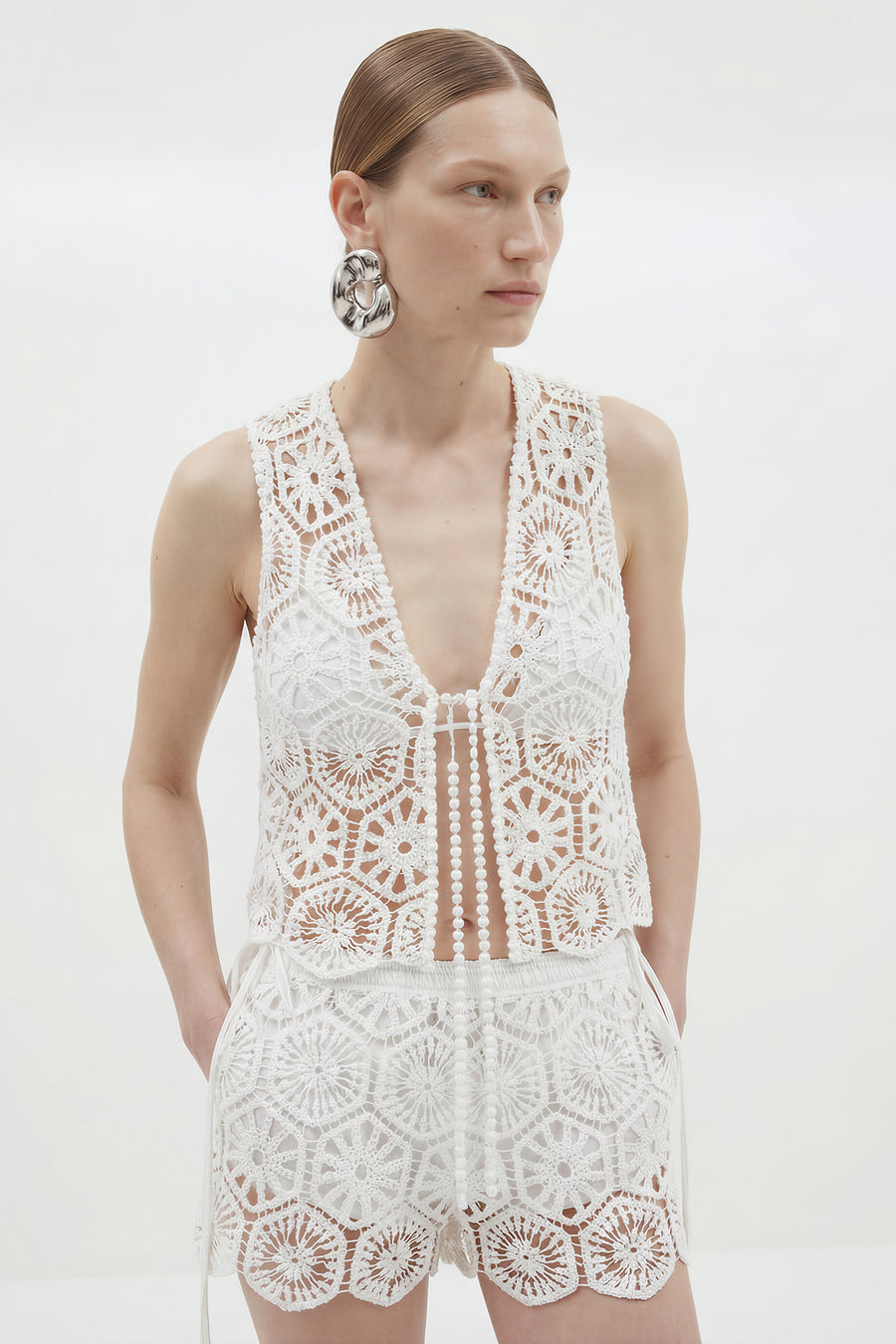 Open-Knit Crochet Scallop-Hem Shorts - Ivory