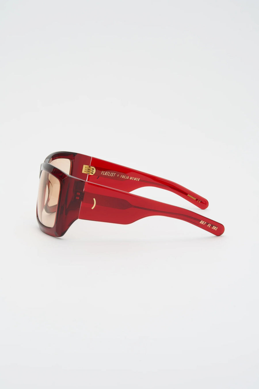 Flatlist x Freja Wewer - Fargo Sunglasses - Crystal Burgundy