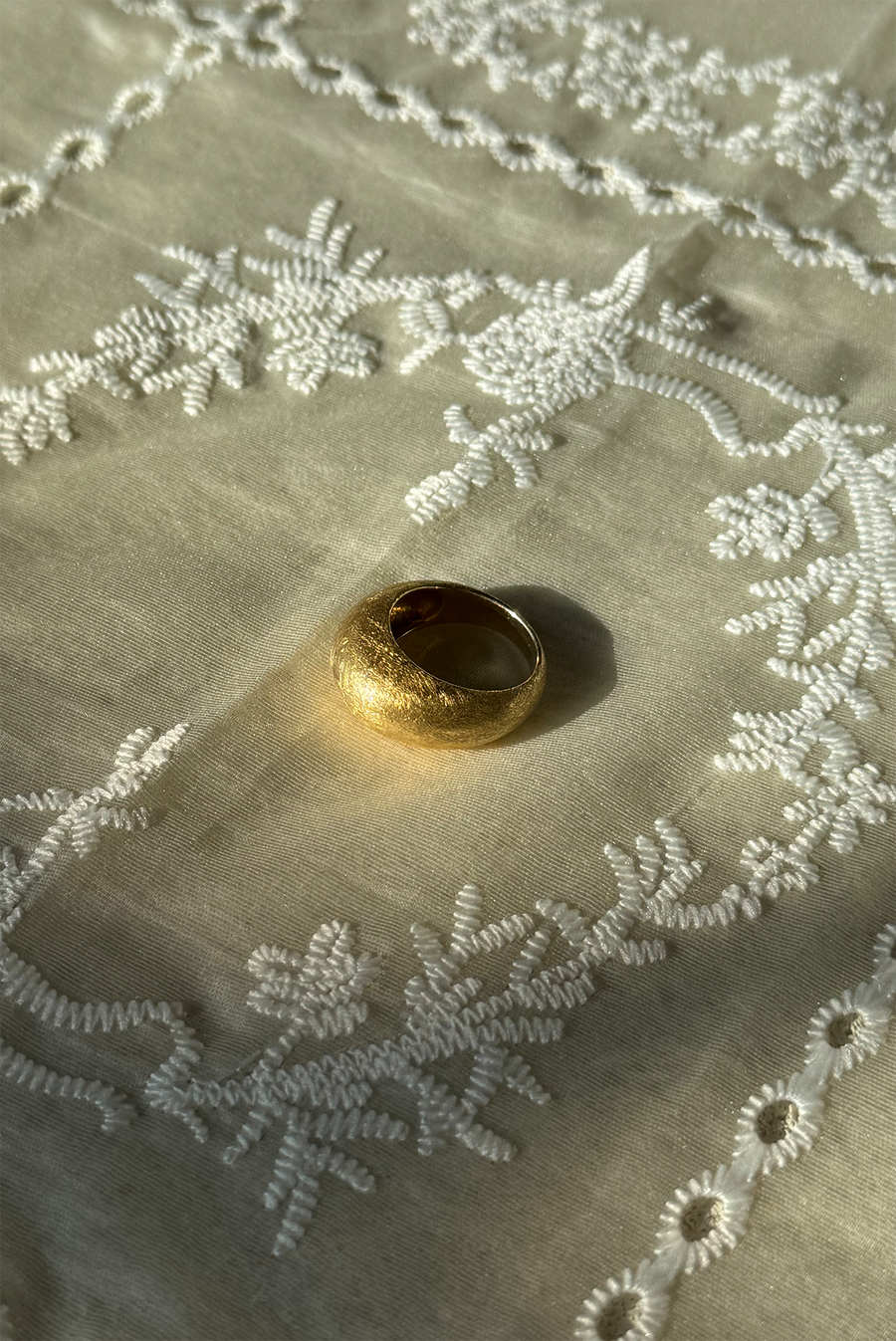 Shimmer Dome Ring - Gold