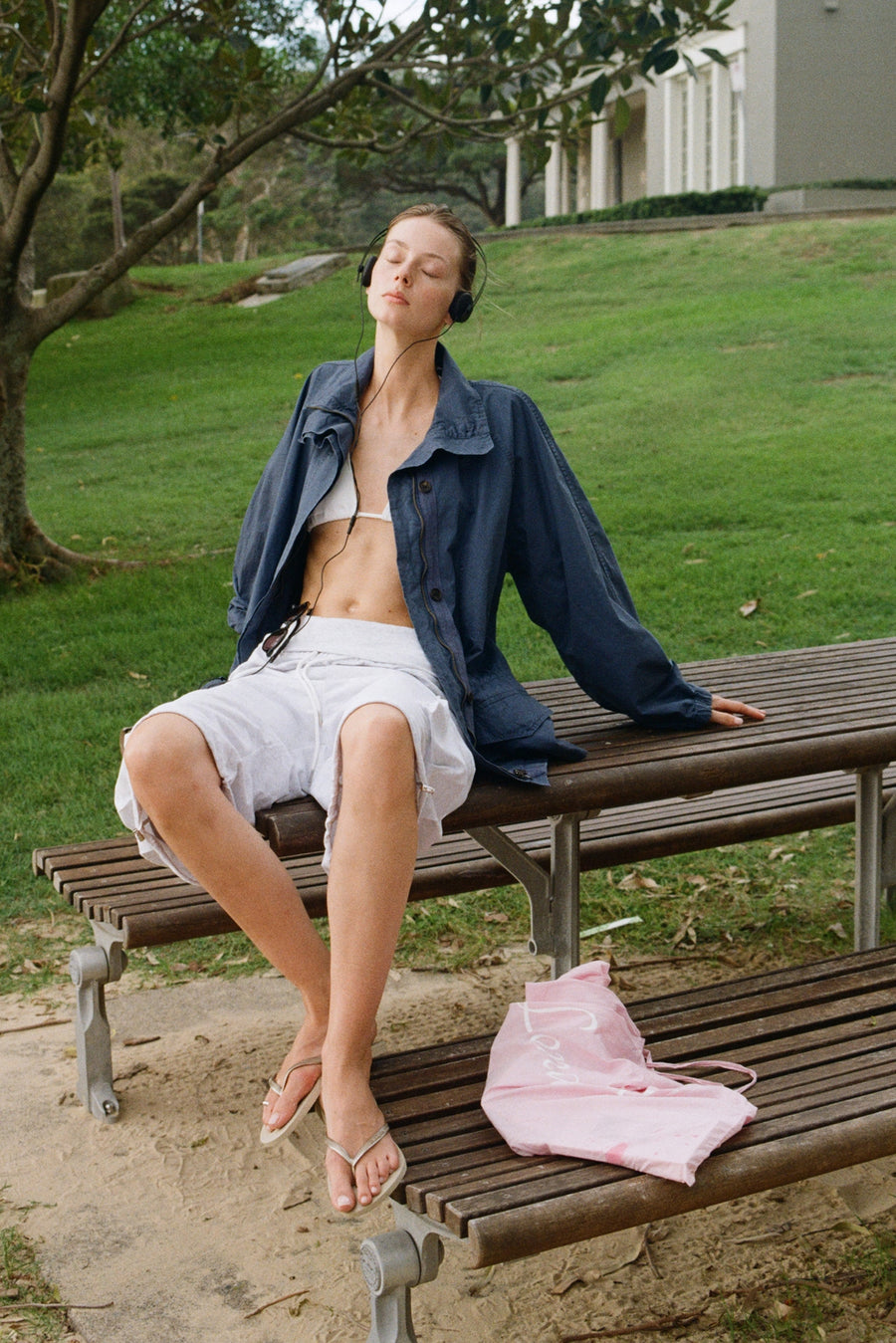 French Terry Low-Rise Cargo Shorts - Gray