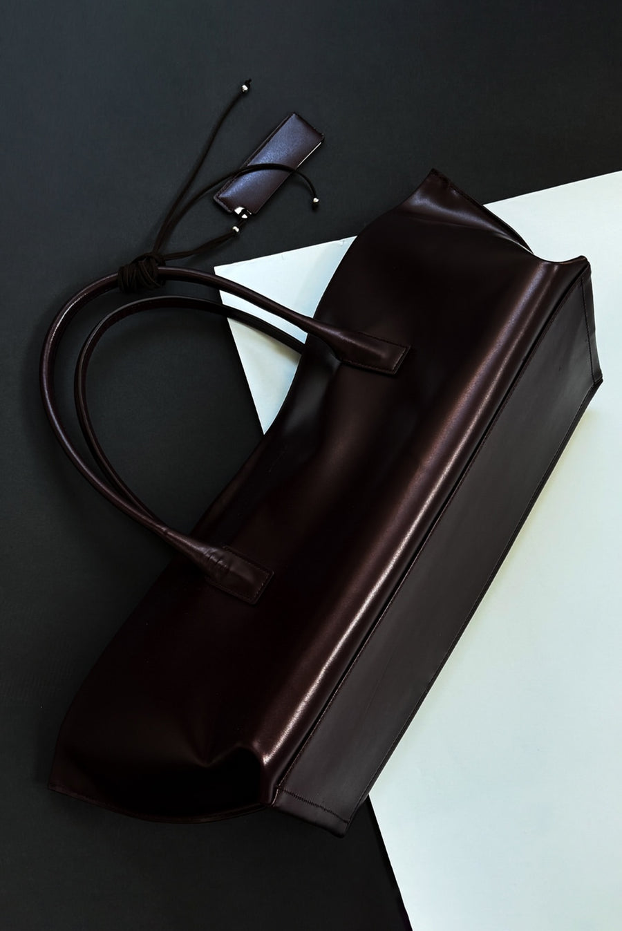 Minimalist Carryall Tote Bag - Burgundy