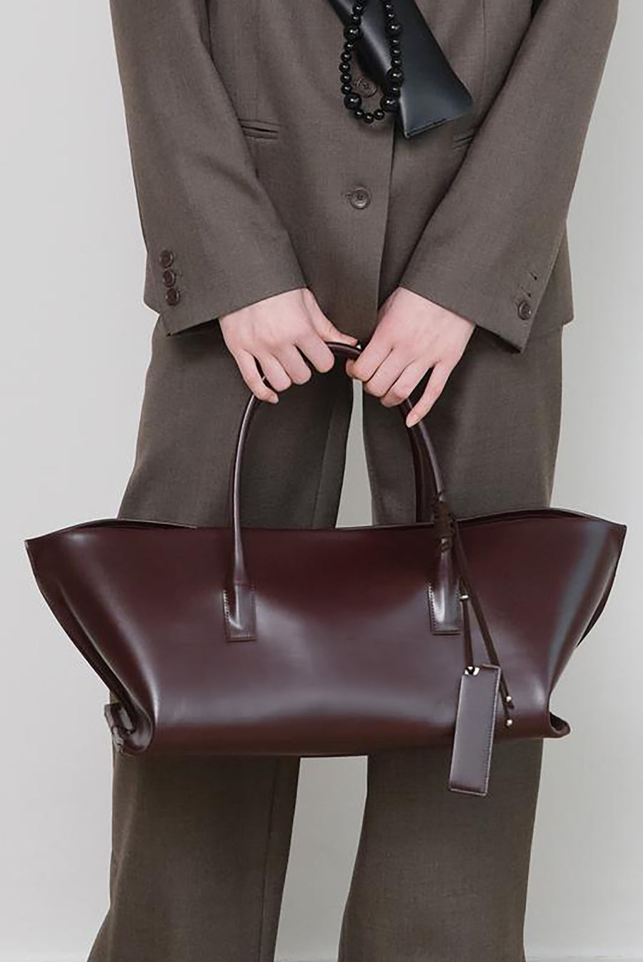 Minimalist Carryall Tote Bag - Burgundy