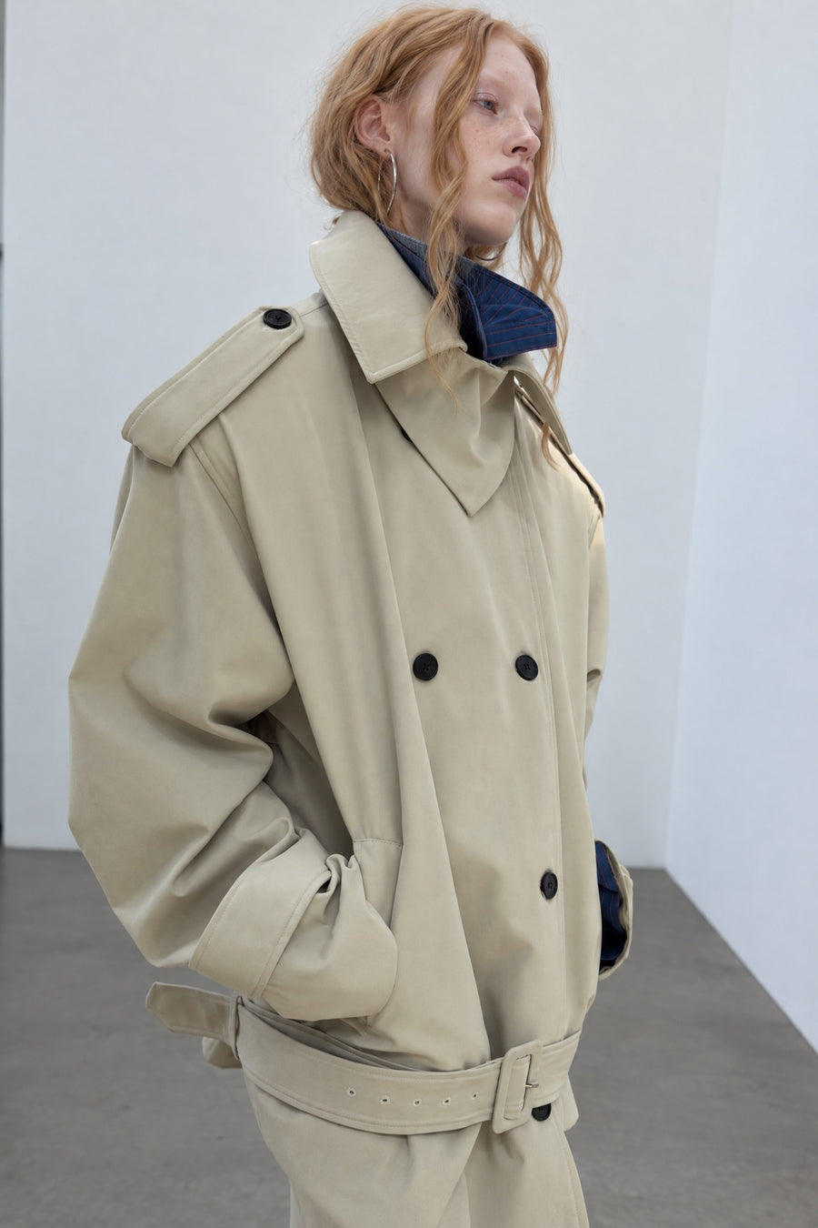 Oversized Double-Breasted Short Trench Jacket with Wide Collar