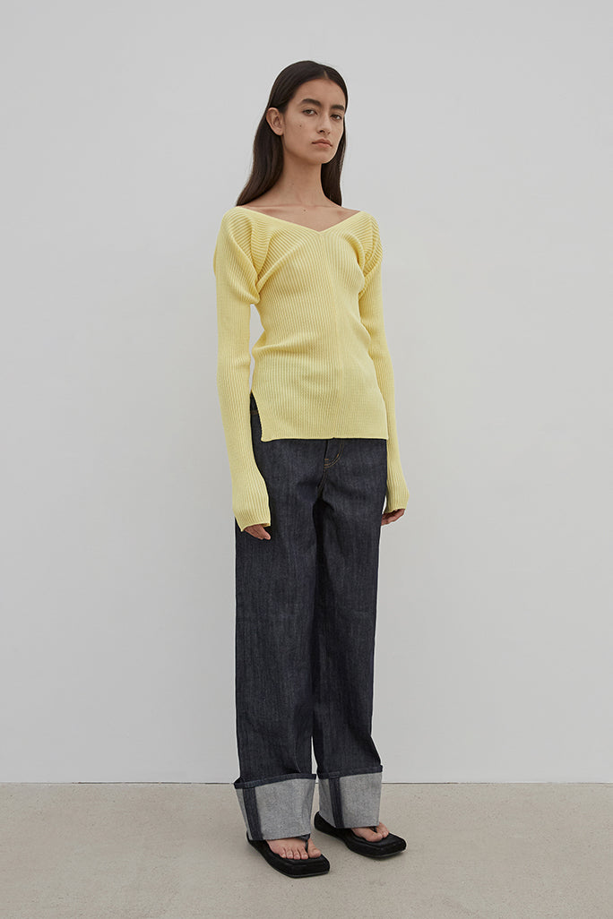 Low Classic - V-Neck Rib Knit - Lemon