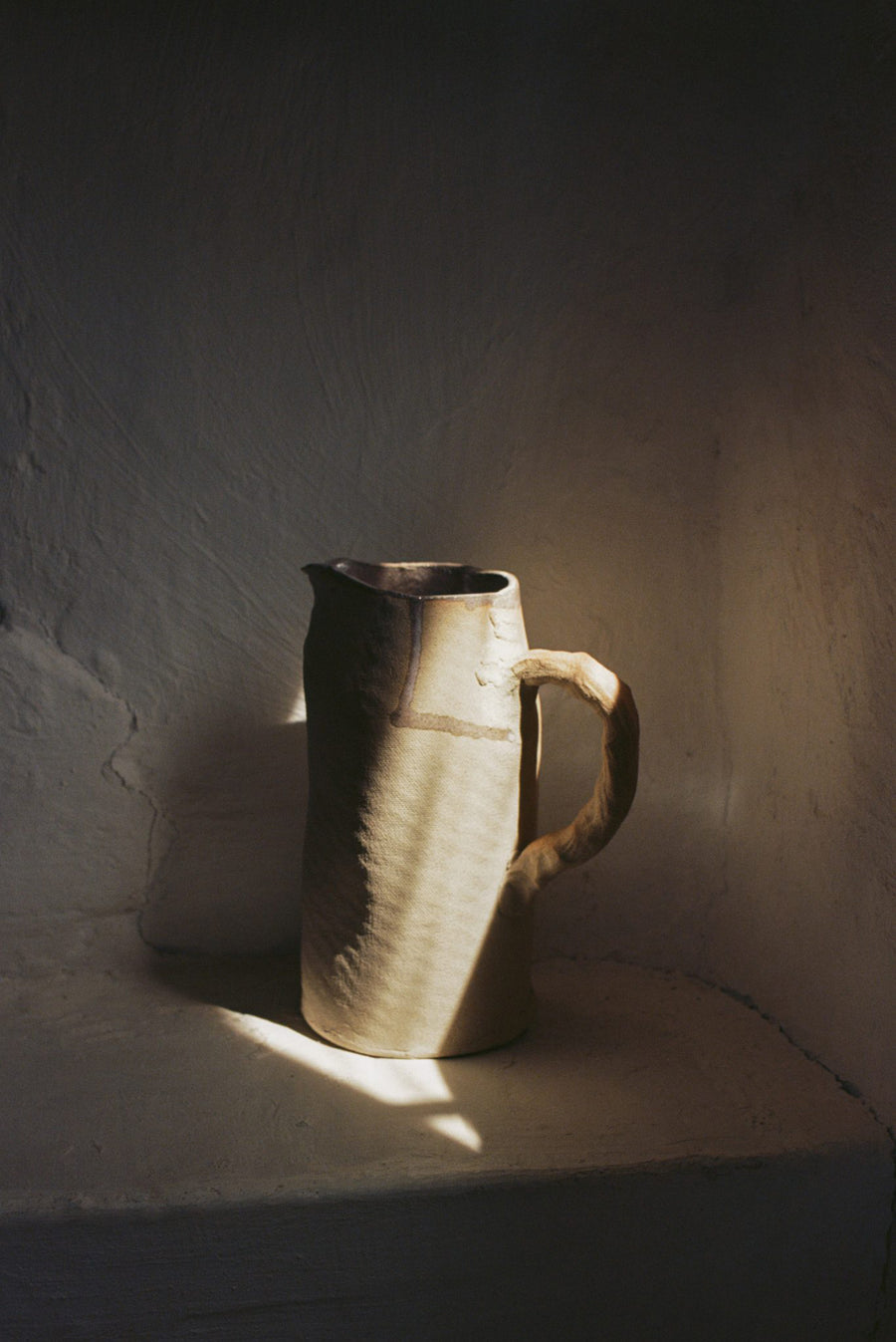 Estudio Vernis -  Jerra Pitcher