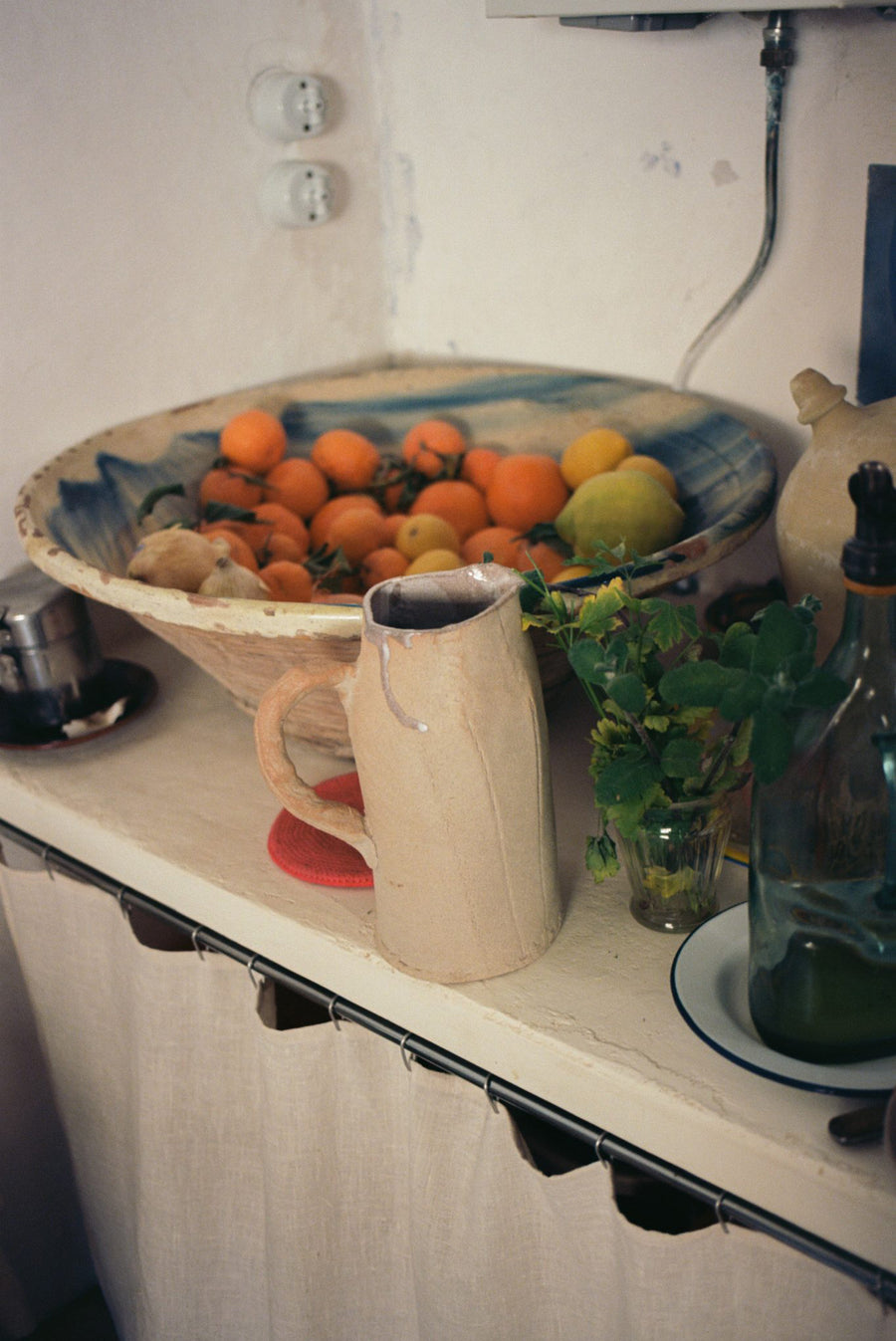 Estudio Vernis -  Jerra Pitcher