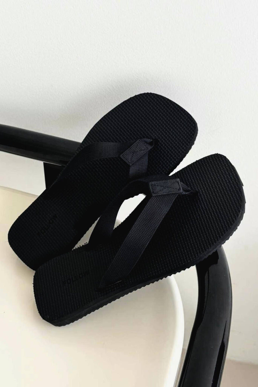 Woven Thong Strap Flip Flops - Black