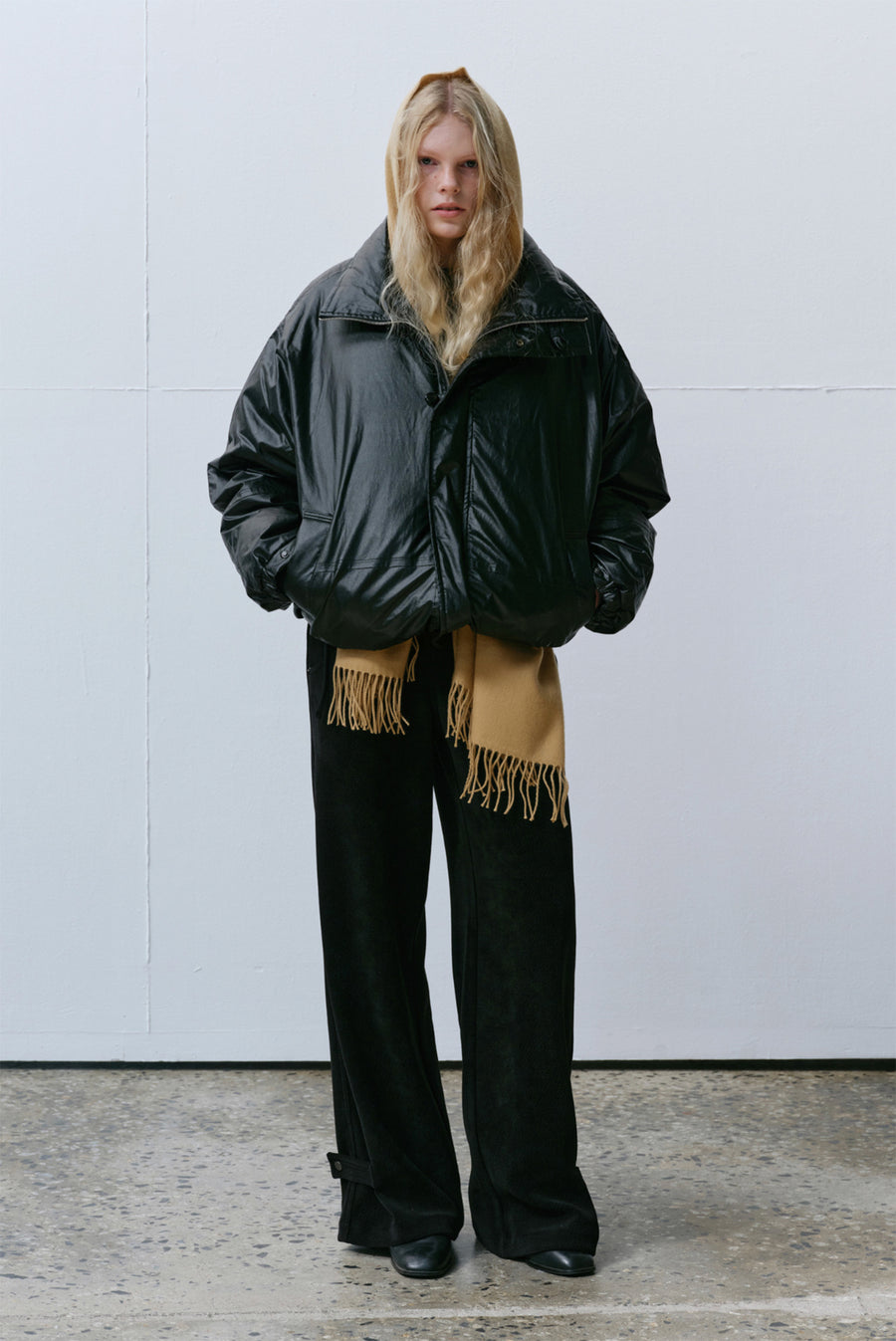 Cord Ankle Button Pants - Black
