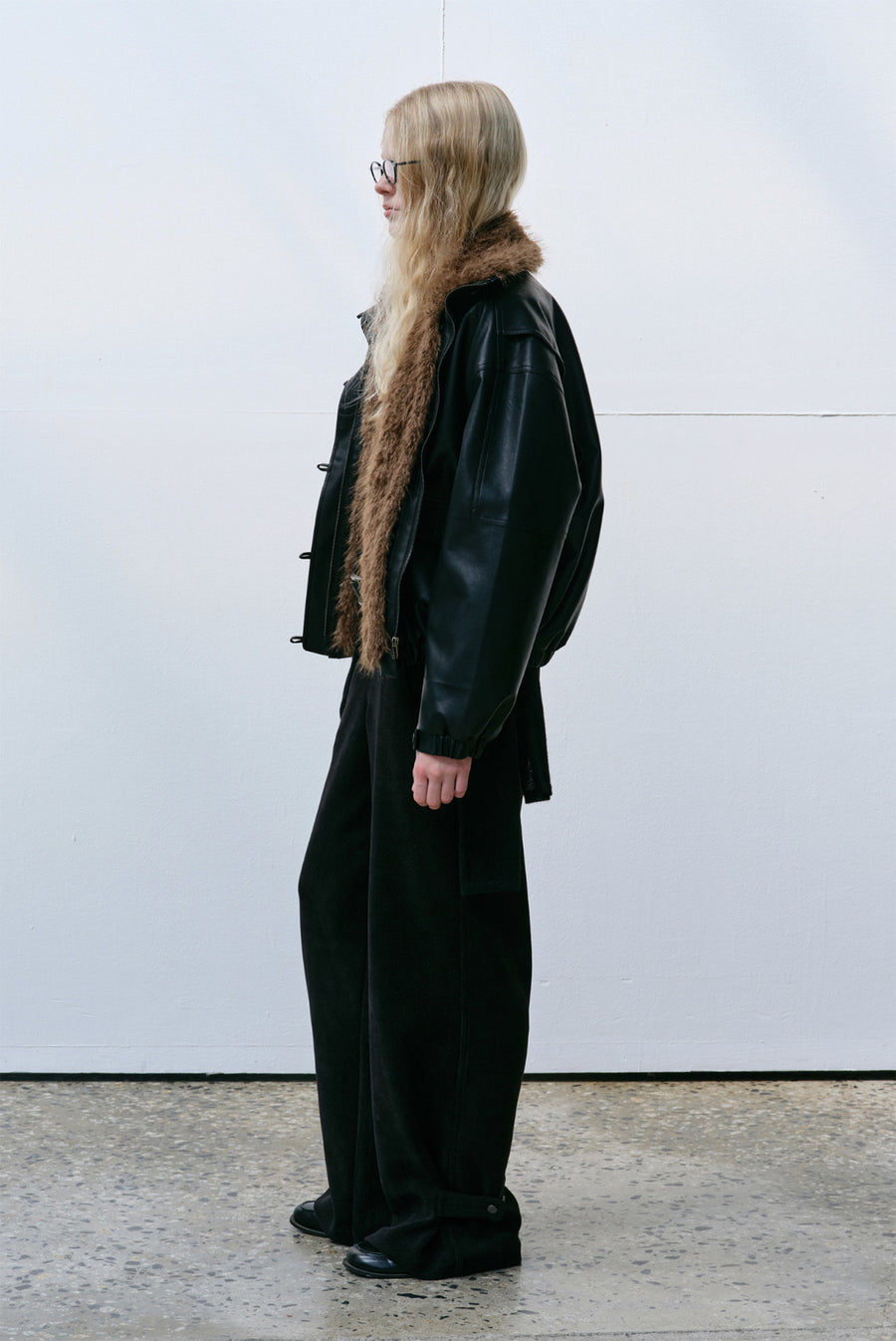 Cord Ankle Button Pants - Black
