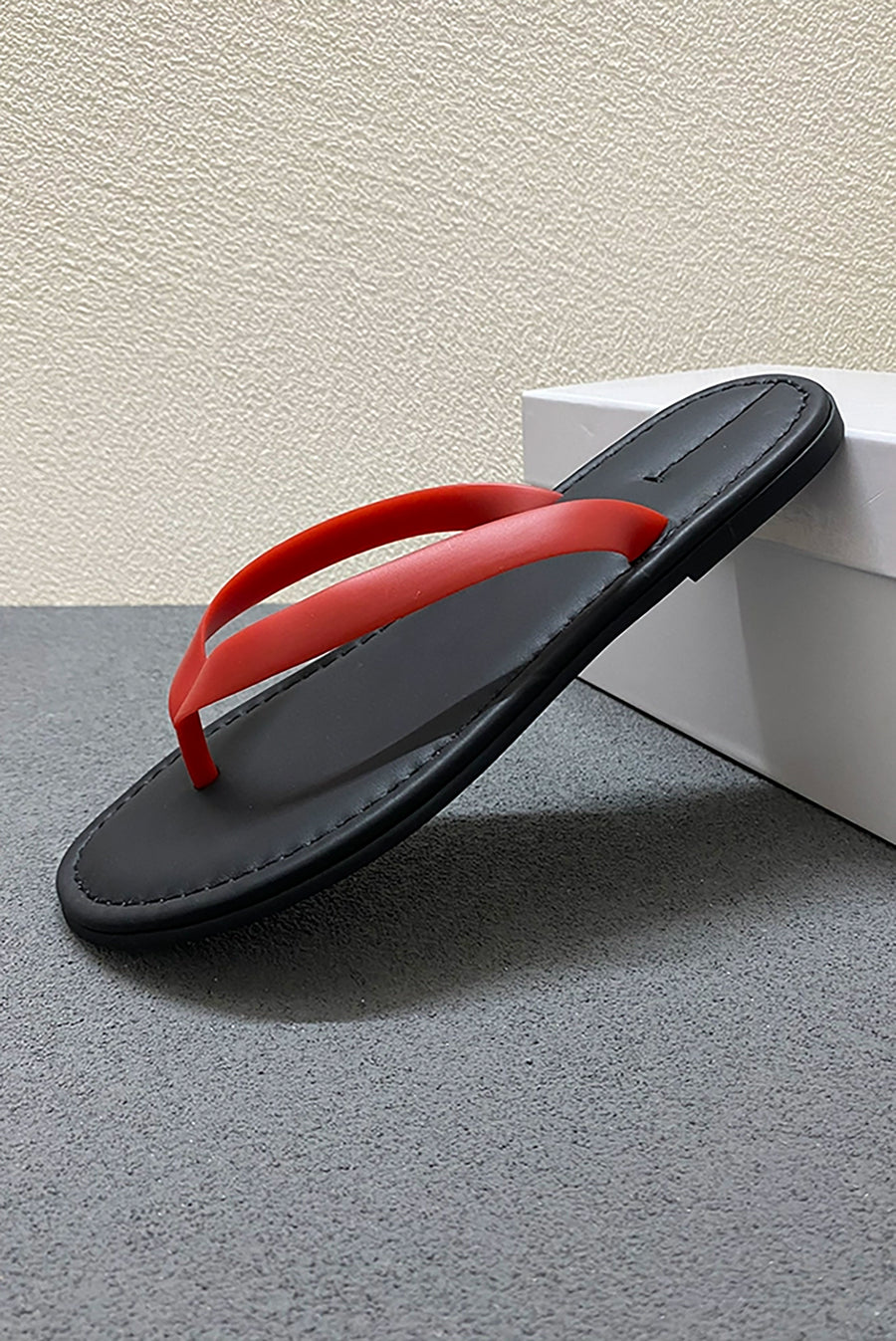 Minimalist Leather Contrast Flip Flop - Red