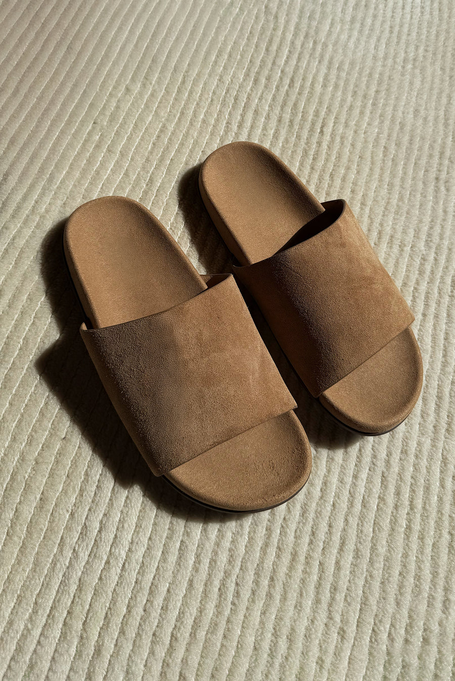 Suede Slides - Camel