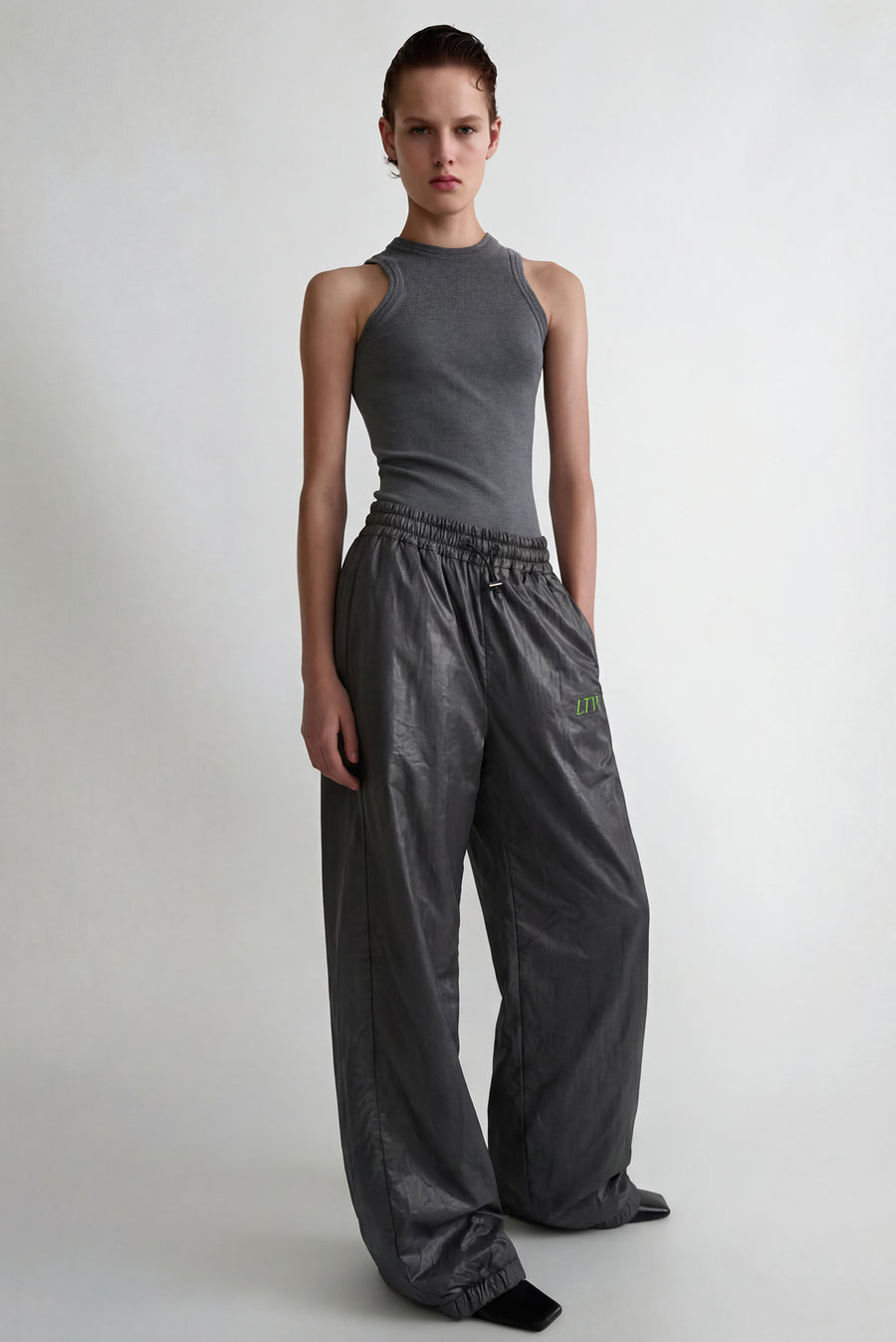 Technical Sheen Pants - Charcoal