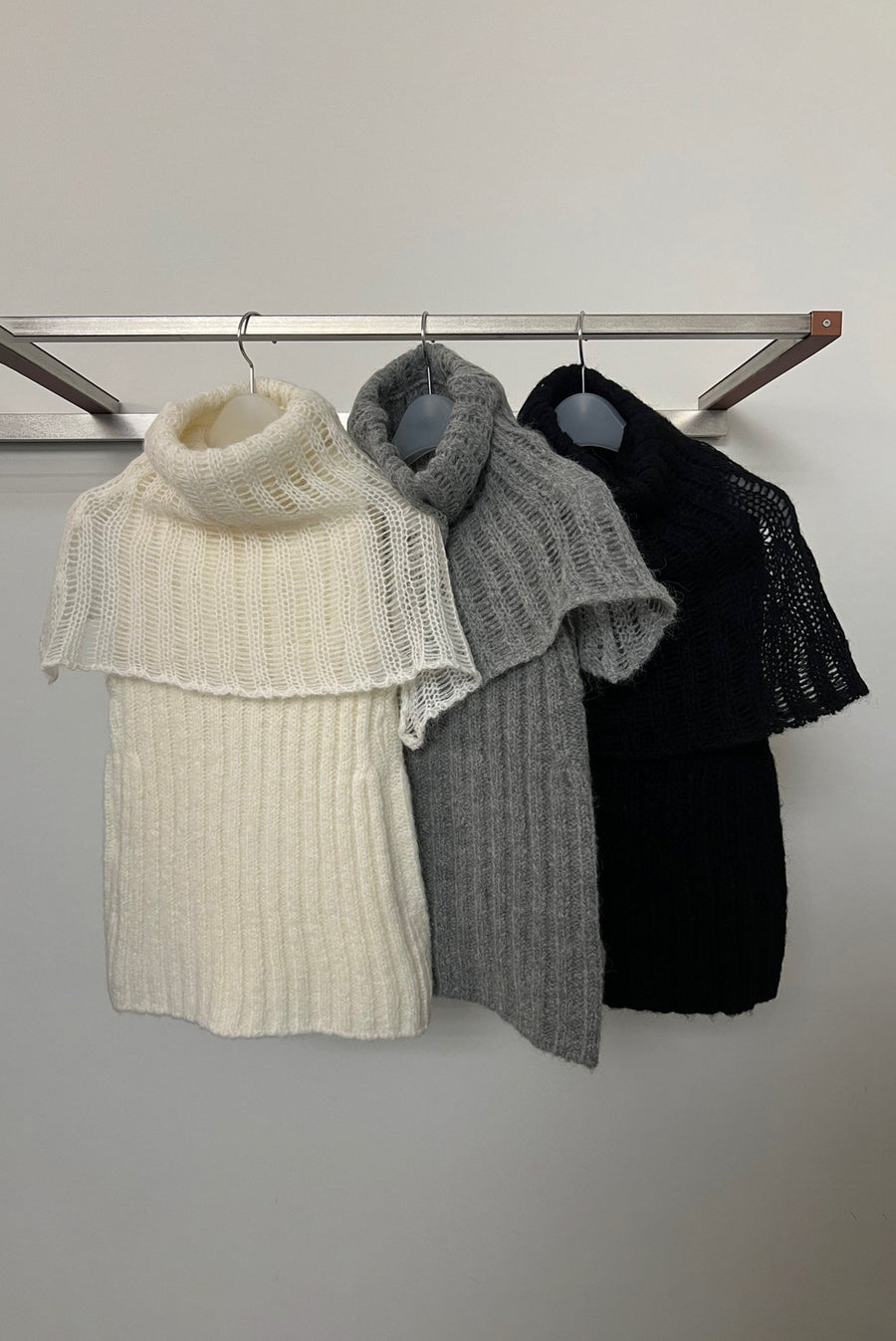 Alpaca Neckwarmer Top - Gray