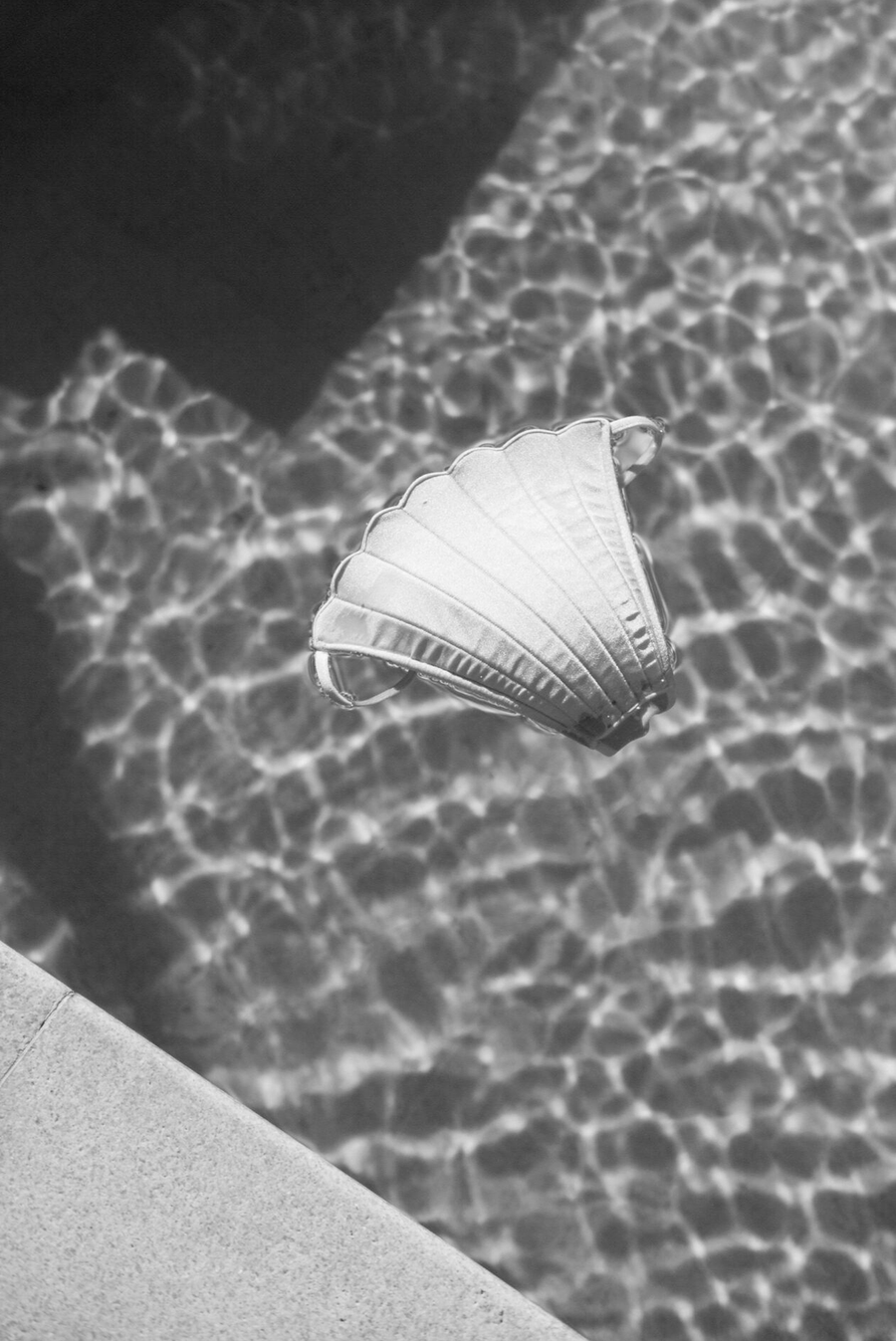 Adriana Degreas - Solid Seashells Triangle Bikini