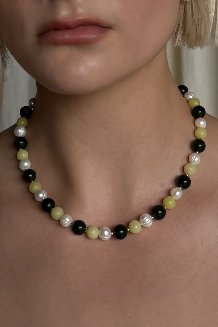 Green Bean Pearl Necklace