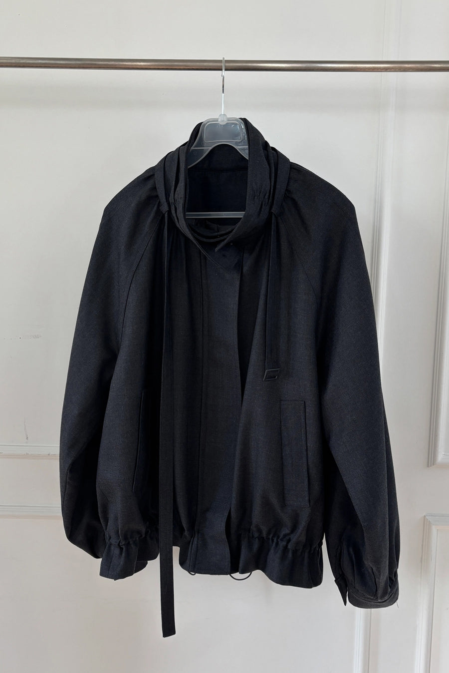 High-Collar Bomber Jacket Gathered Hem - Black