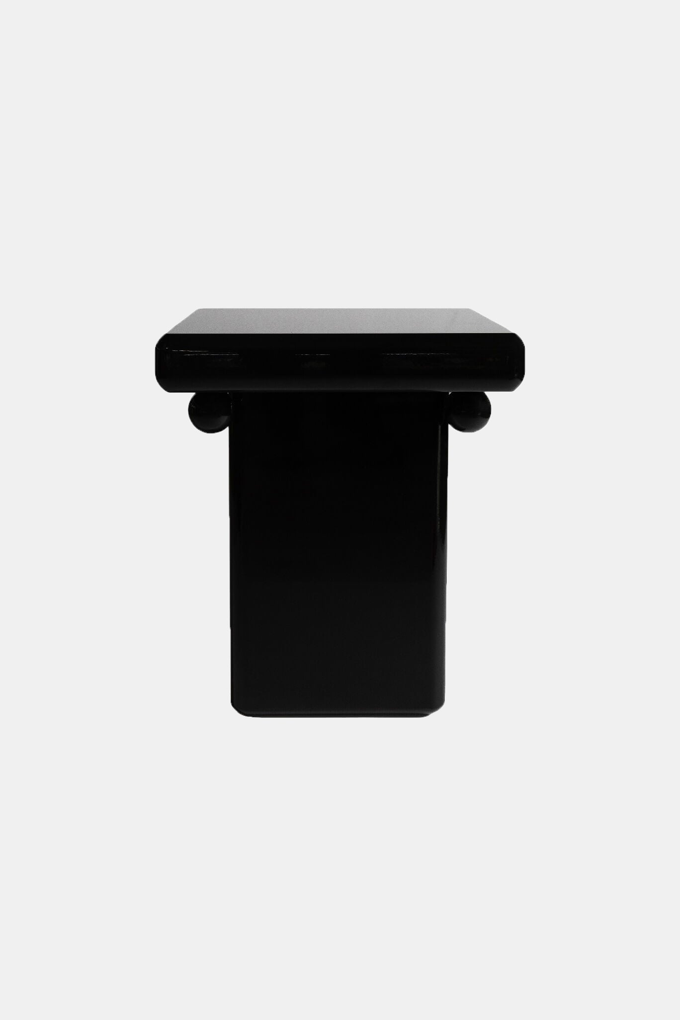 Simonett | Studio Vraco - Stool